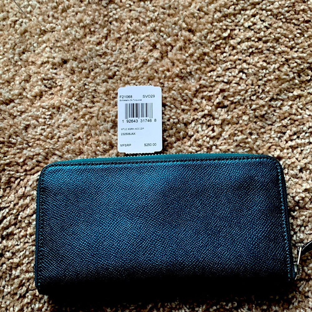 Coach Wallet - Picture 3 of 7